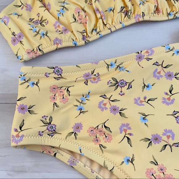 Billabong Pretty Moon Ditsy Floral Bikini - Picture 10 of 16